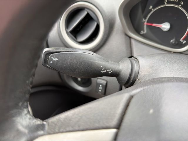 Used 2013 Ford Fiesta SE image 29
