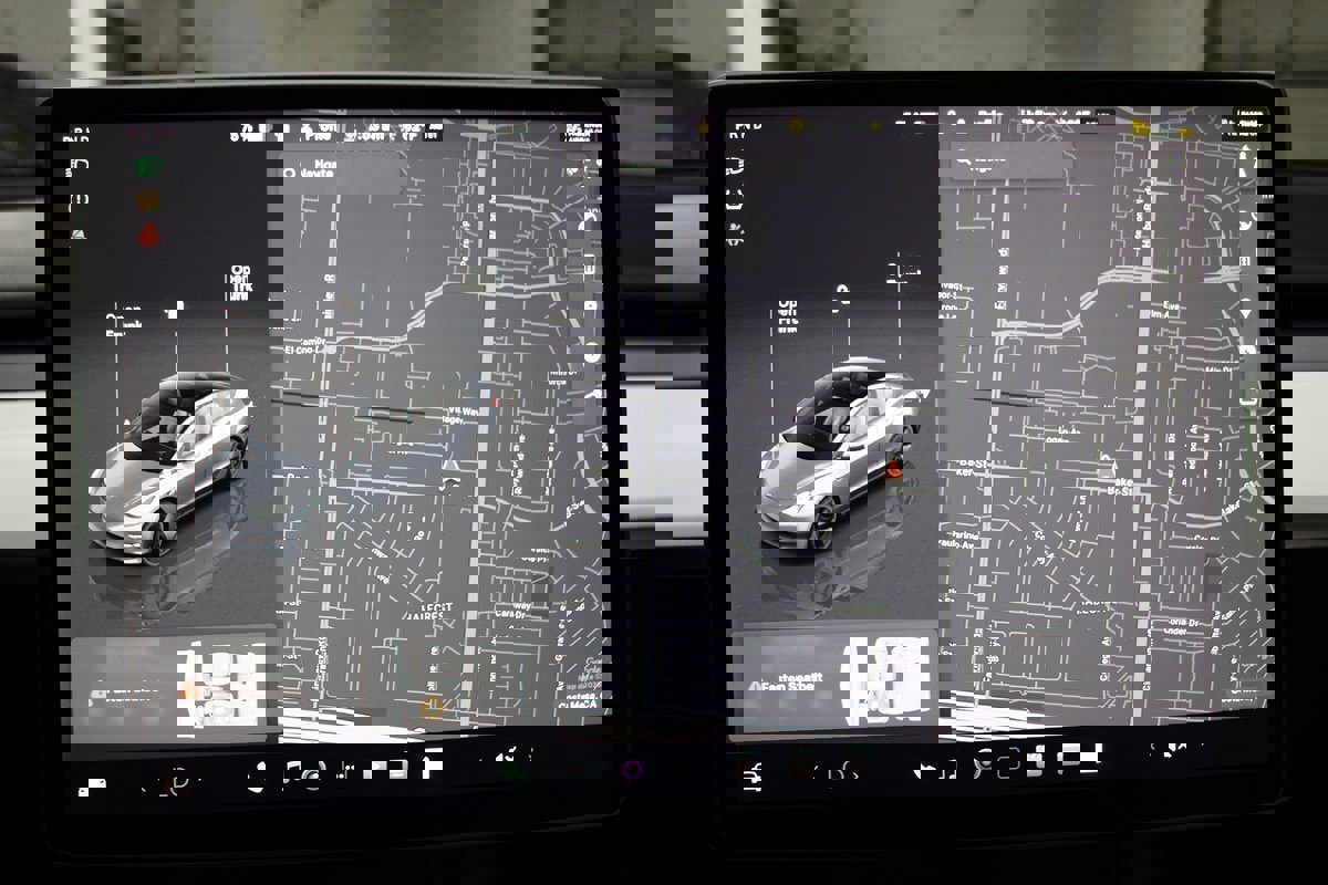 Used 2022 Tesla Model 3 image 20