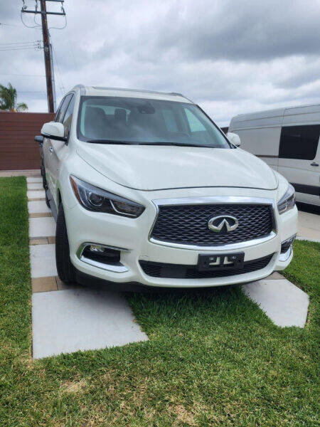 Used 2019 INFINITI QX60 Luxe image 2
