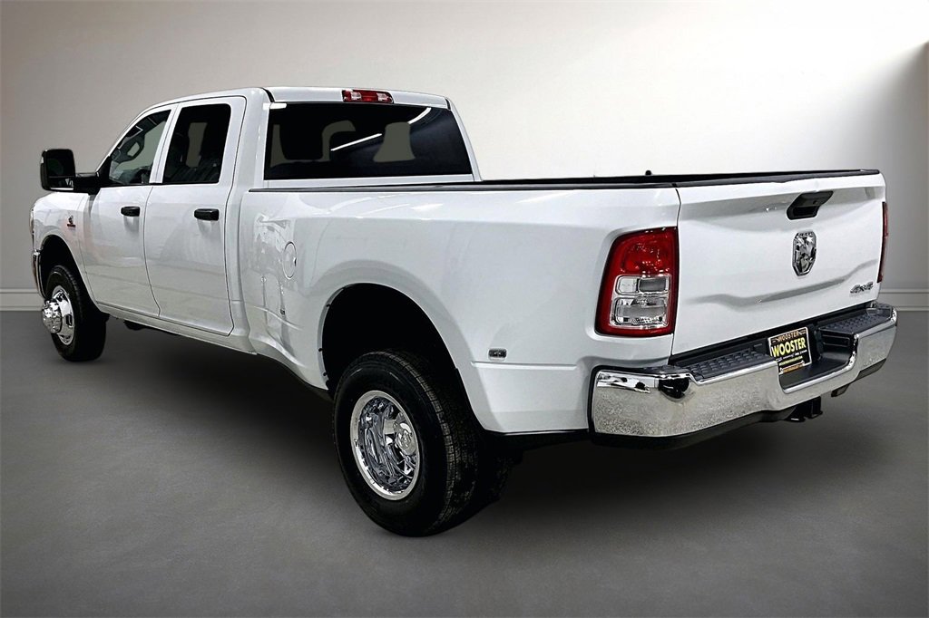 Used 2024 RAM 3500 Tradesman w/ Chrome Appearance Group image 4