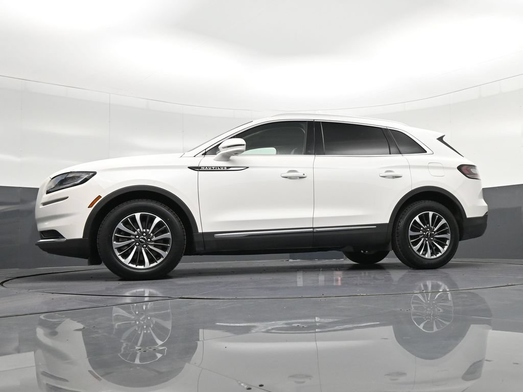 Used 2023 Lincoln Nautilus Reserve FWD image 32