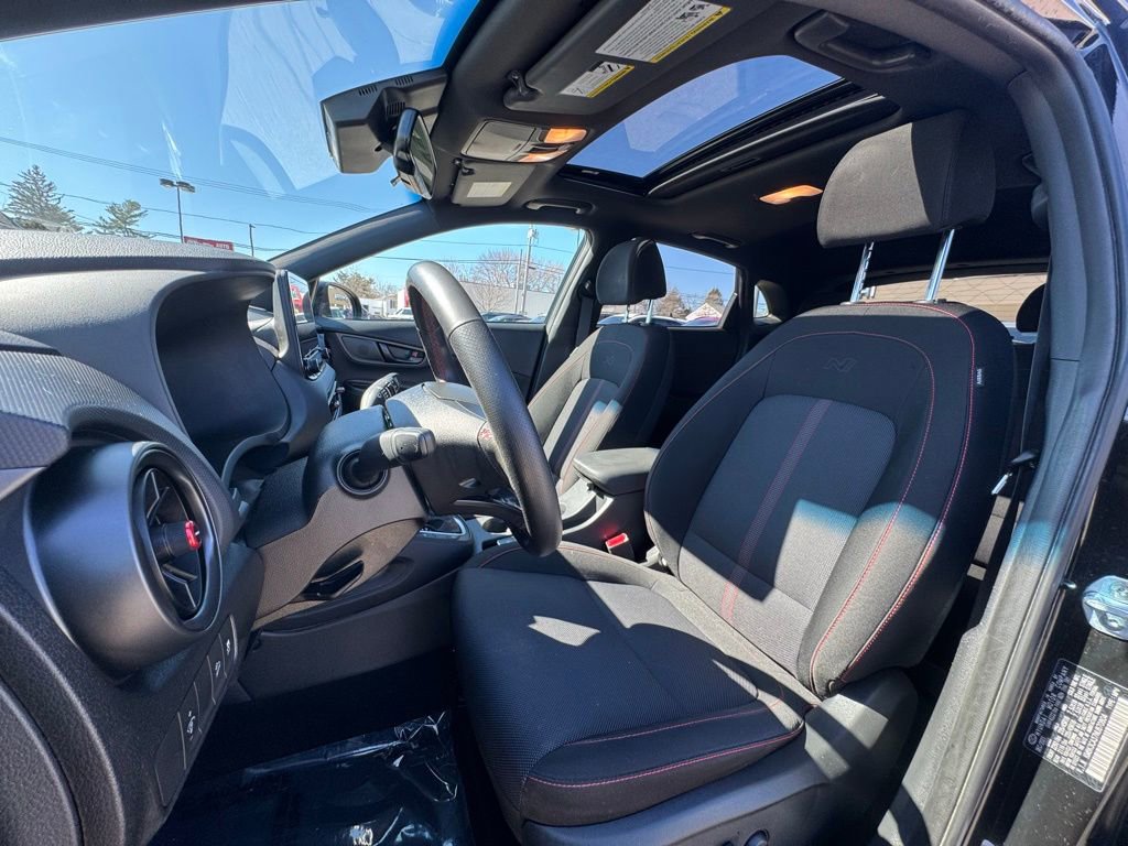Used 2022 Hyundai Kona N Line w/ Tech Package image 19