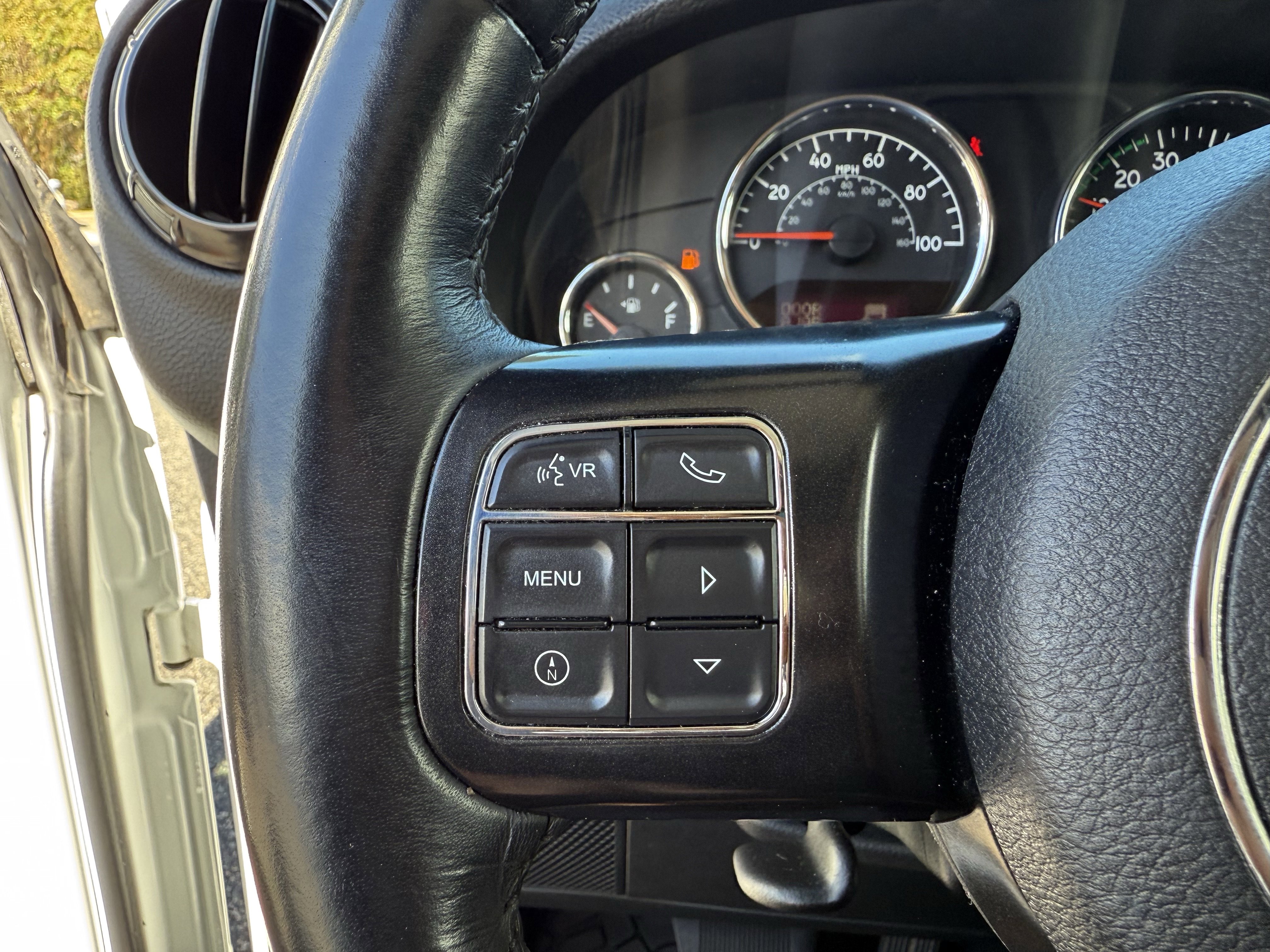 Used 2018 Jeep Wrangler Unlimited Rubicon image 23