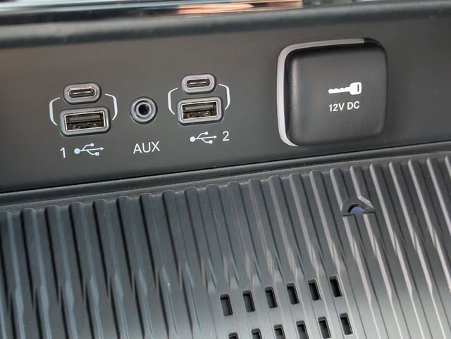 New 2026 Jeep Grand Cherokee Altitude AWD/4WD image 20