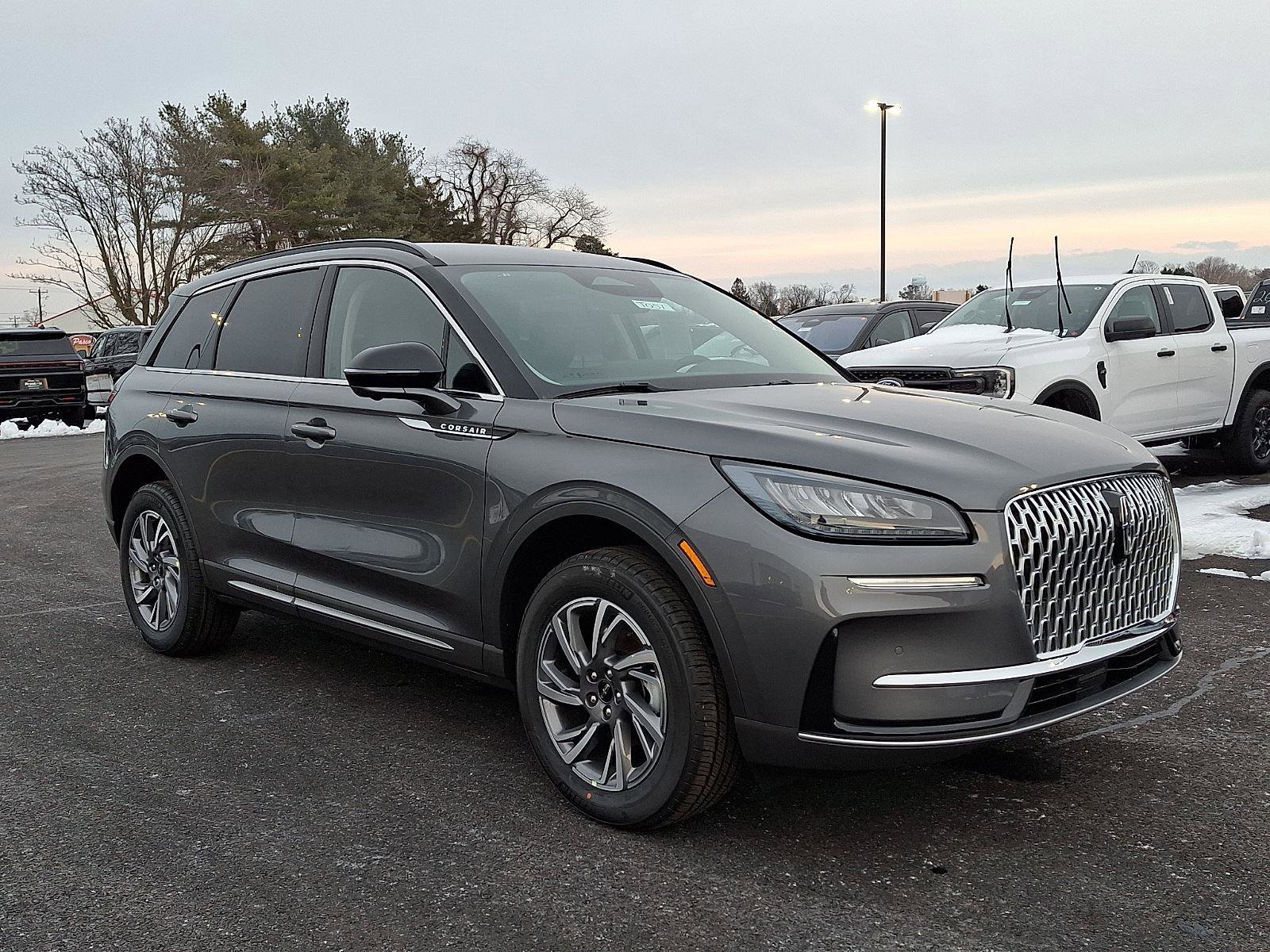 New 2026 Lincoln Corsair Premiere image 2