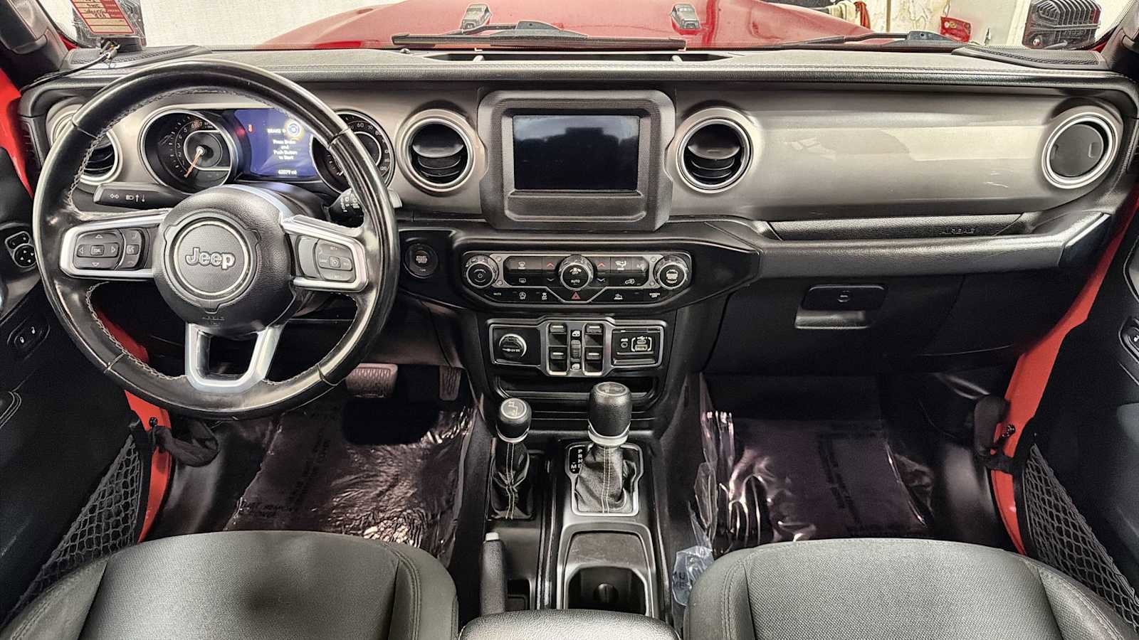 Used 2021 Jeep Wrangler Unlimited Sahara image 25