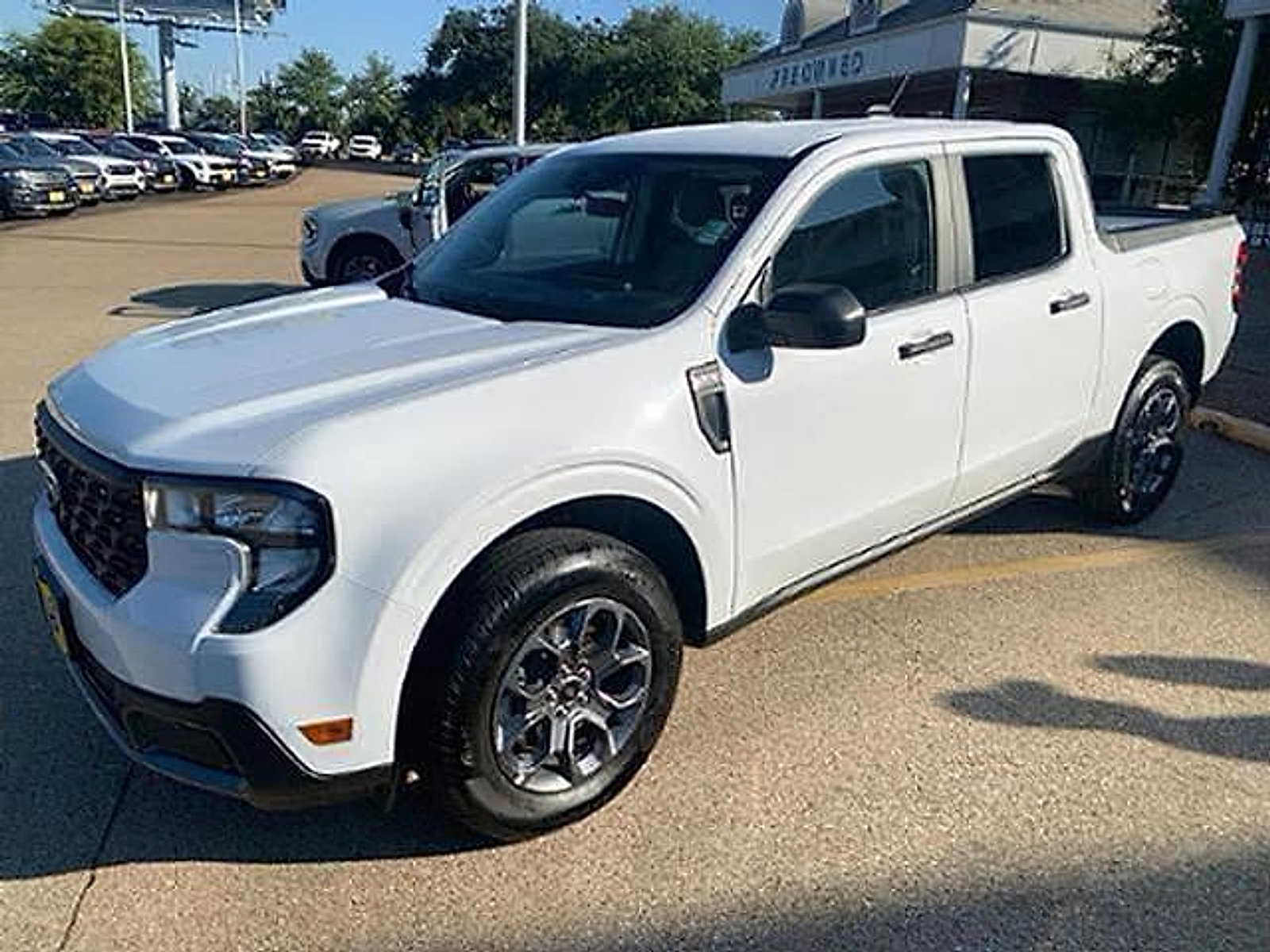 Used 2025 Ford Maverick XLT w/ Equipment Group 302A image 6
