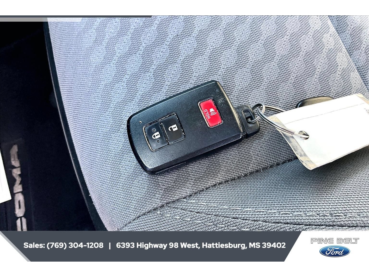 Used 2023 Toyota Tacoma SR5 RWD image 9