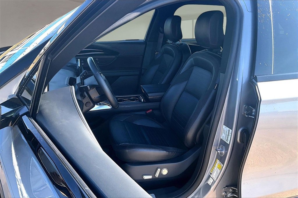 Used 2024 Lincoln Nautilus Reserve w/ Equipment Group 202A image 26