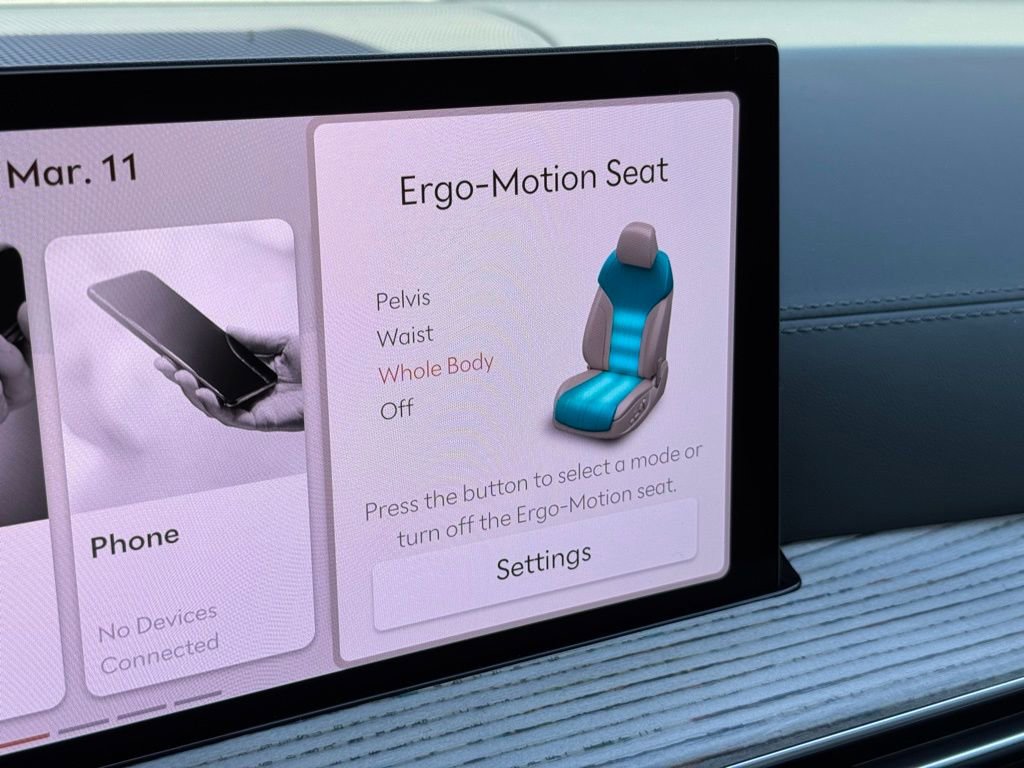 Used 2025 Genesis GV80 3.5T Prestige image 36