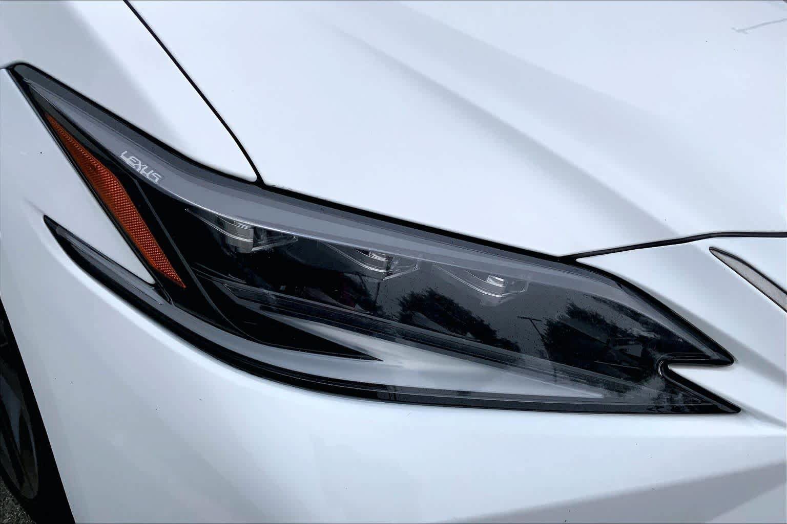 Used 2023 Lexus ES 350 F Sport w/ Accessory Package (Z2) FWD image 28