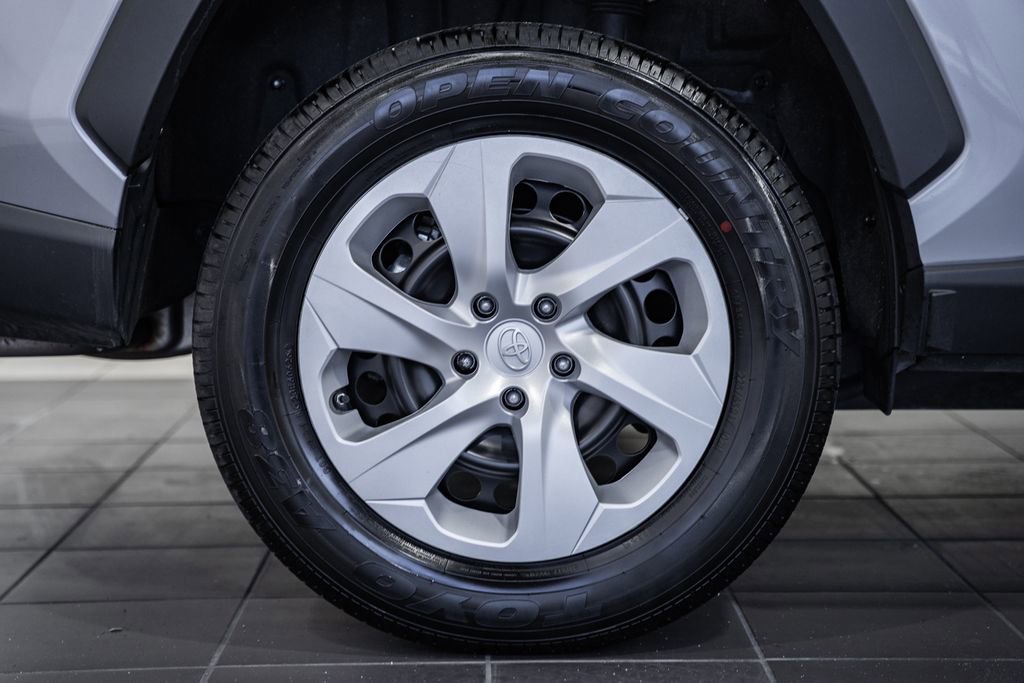 Used 2025 Toyota RAV4 LE image 14