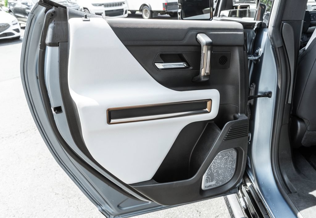 Used 2024 GMC Hummer EV 3X w/ Omega Edition AWD/4WD image 30