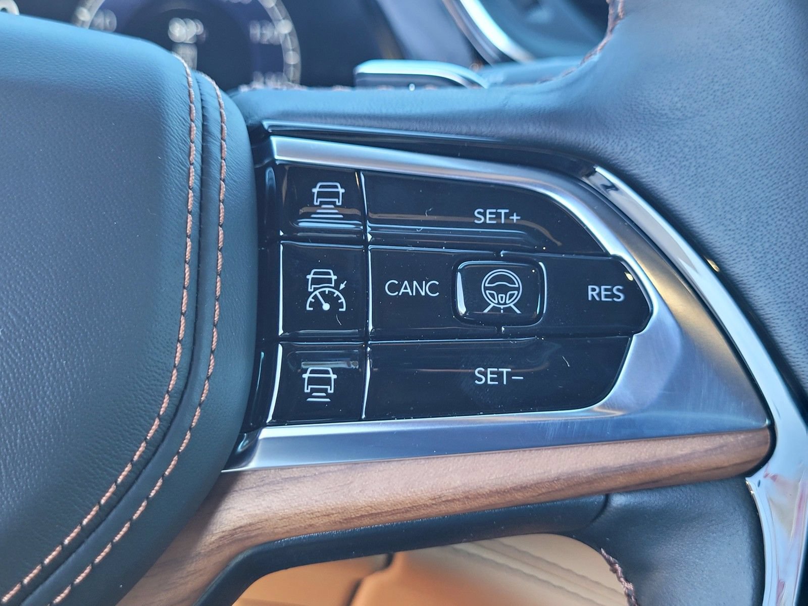 New 2025 Jeep Grand Cherokee Summit AWD/4WD image 21