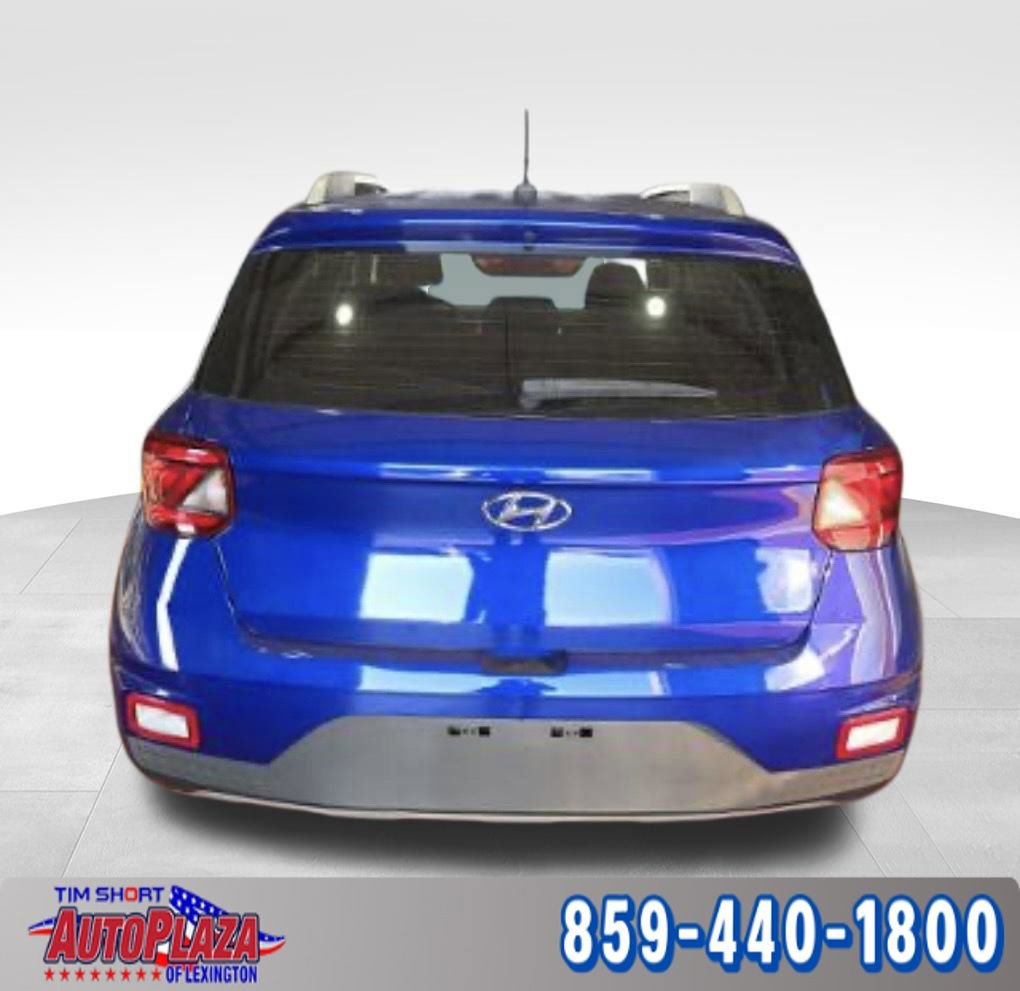 Used 2024 Hyundai Venue SEL image 9
