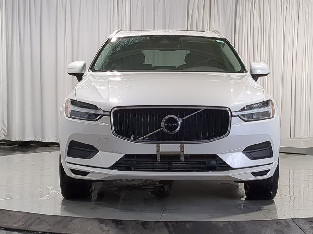 Used 2020 Volvo XC60 T6 Momentum image 17