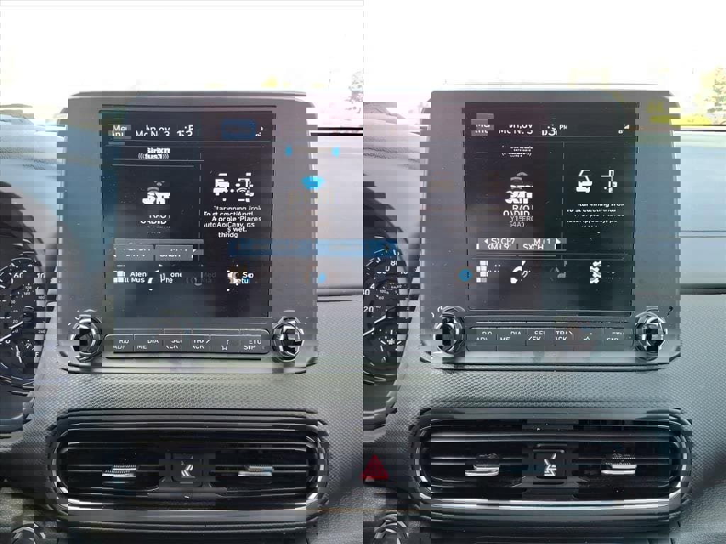 Used 2023 Hyundai Kona SEL image 11