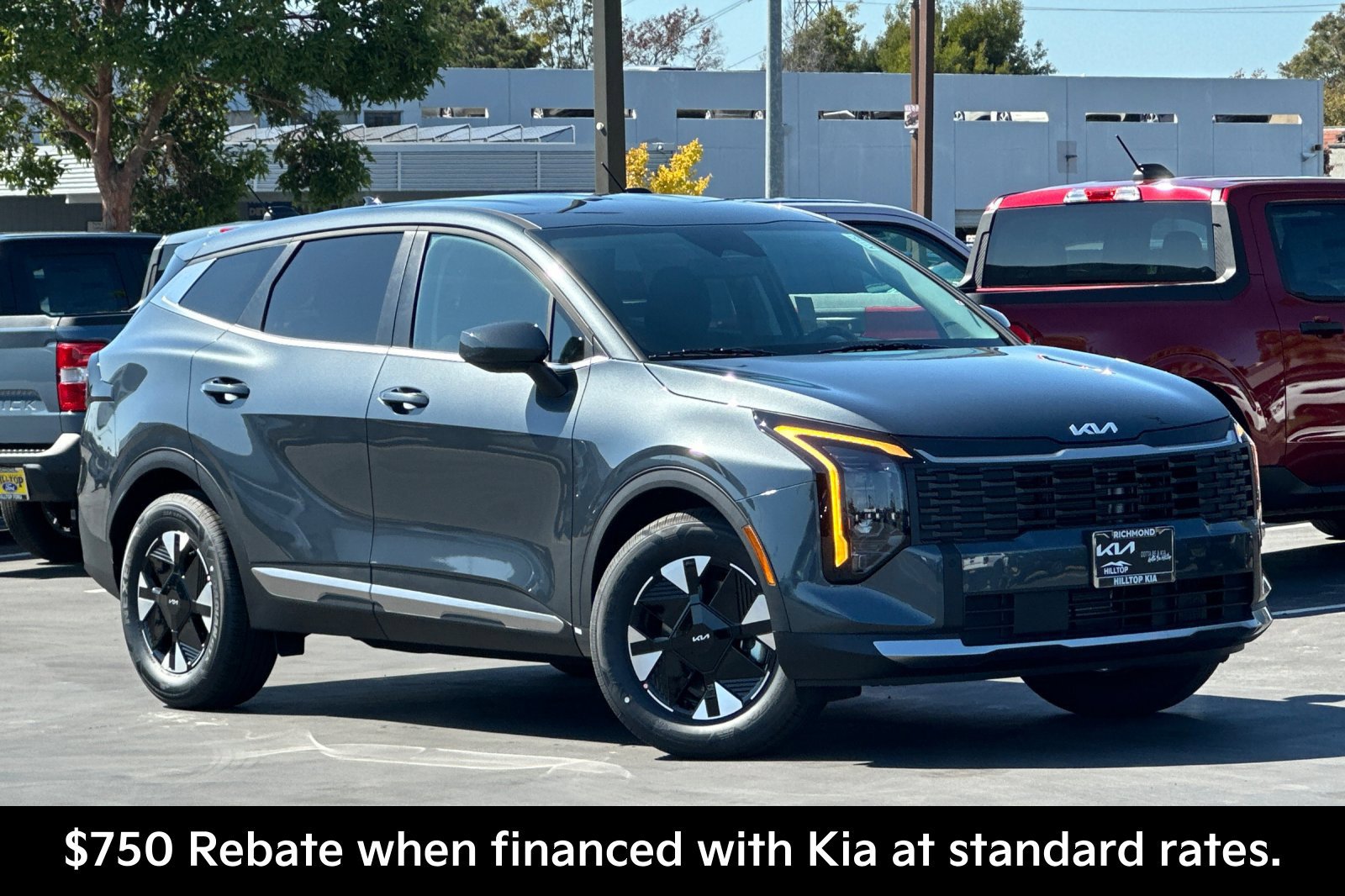 New 2027 Kia Sportage LX FWD image 2