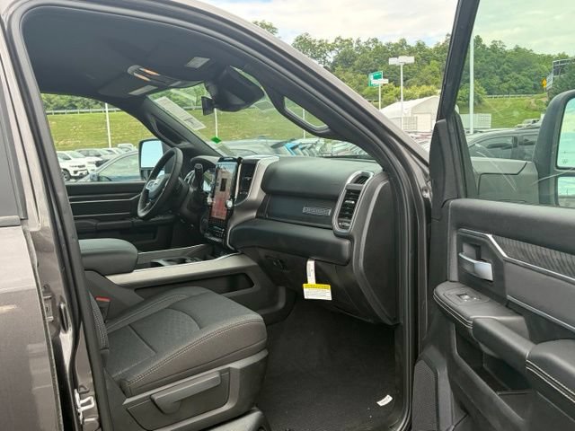 New 2026 RAM 2500 Big Horn AWD/4WD image 27