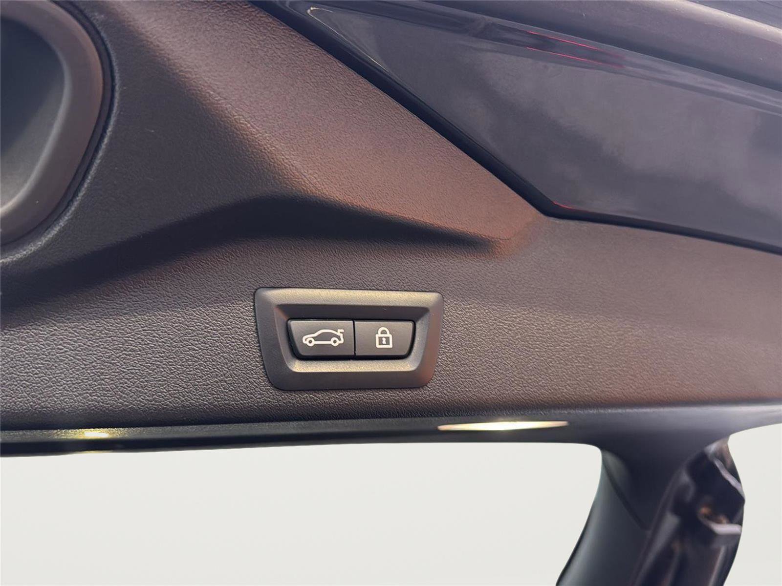 Used 2022 BMW X5 xDrive40i w/ Premium Package image 23