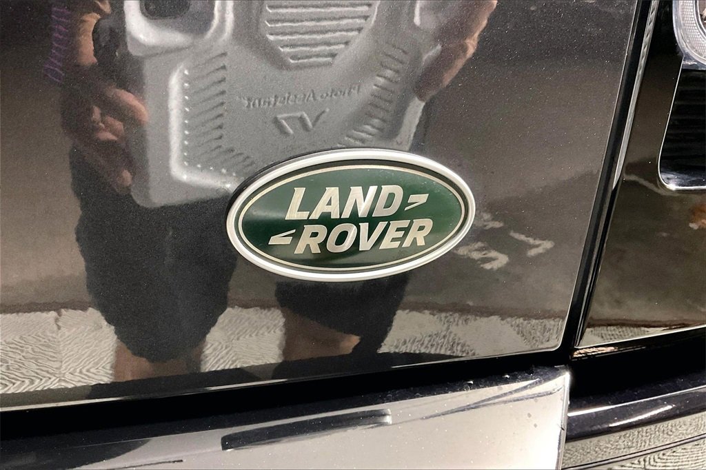 Used 2023 Land Rover Defender 110 V8 image 31