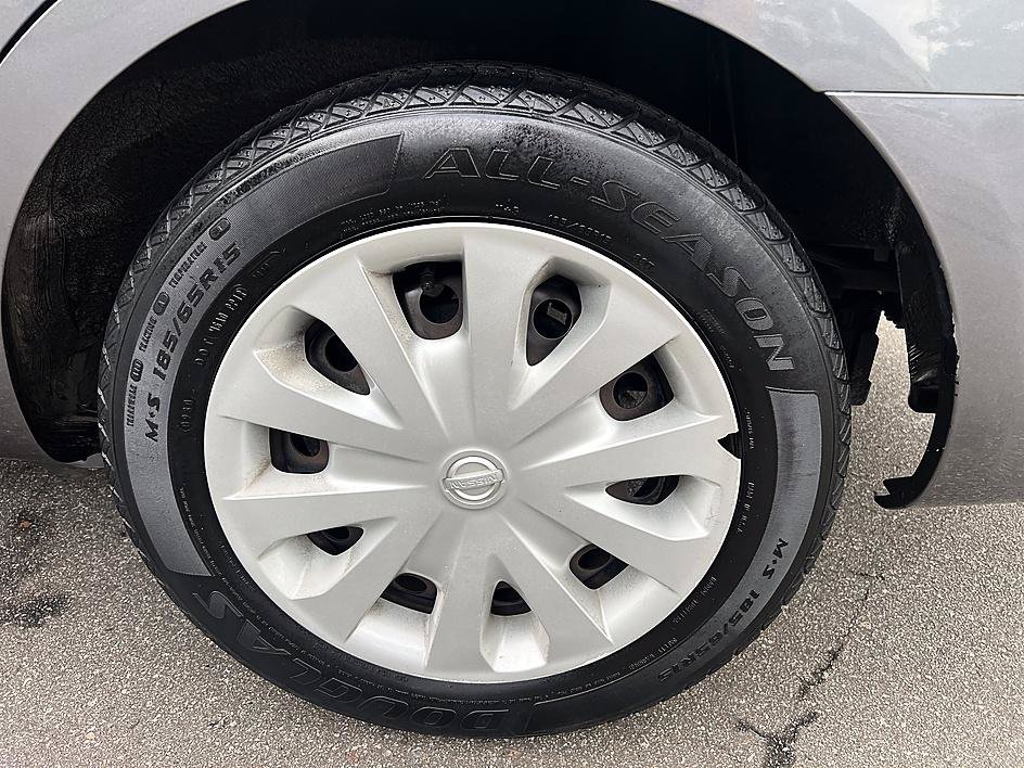 Used 2018 Nissan Versa S Plus FWD image 10