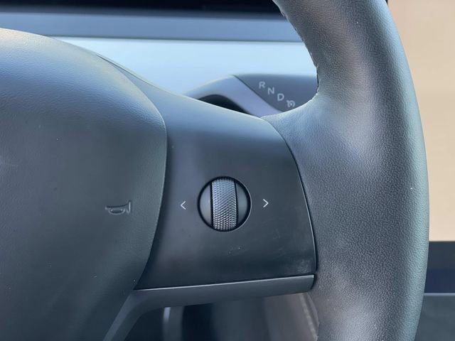 Used 2024 Tesla Model Y Long Range image 9