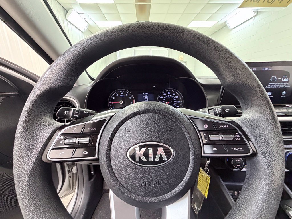 Used 2019 Kia Forte LXS FWD image 40