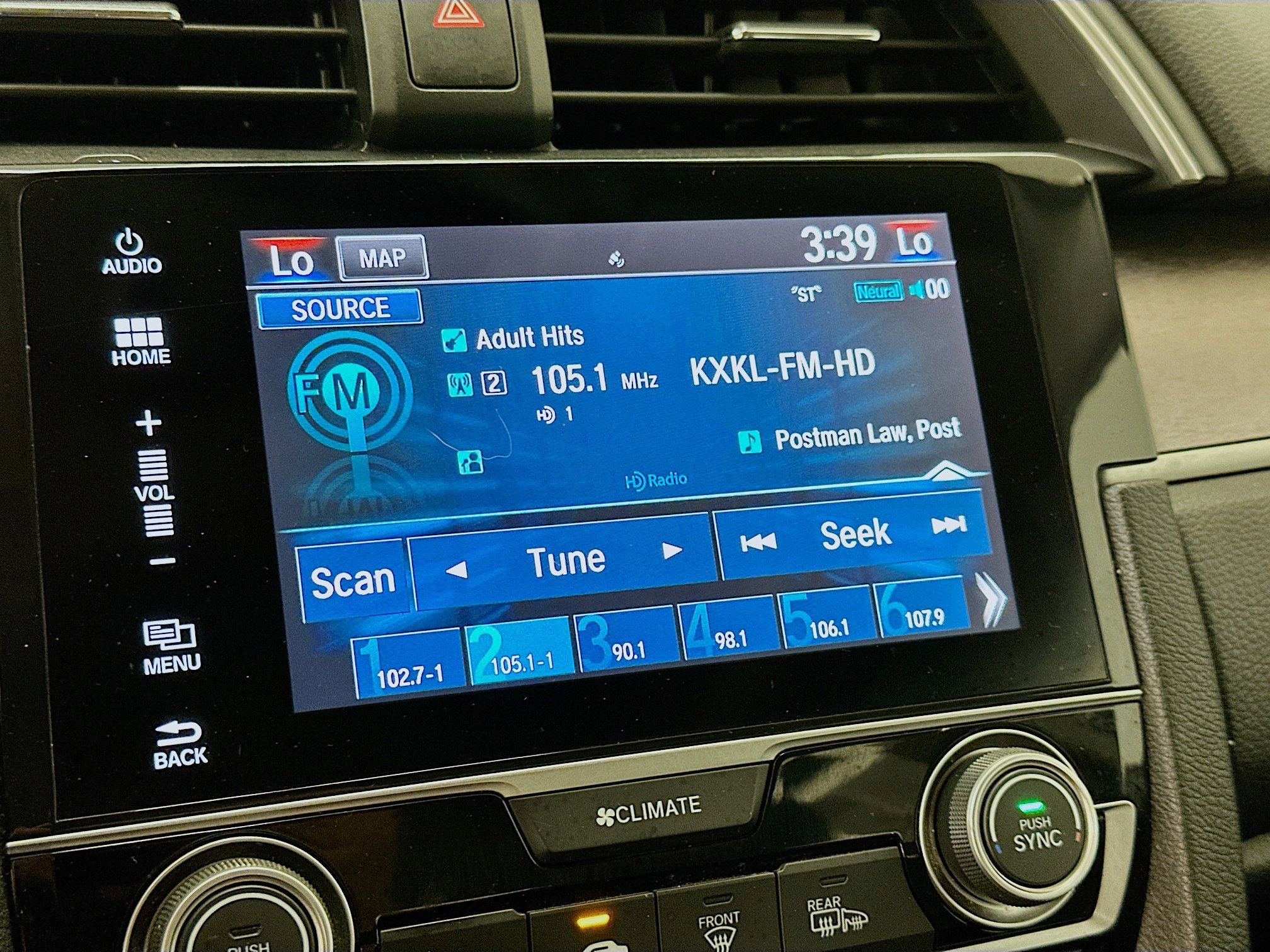 Used 2017 Honda Civic Touring image 21