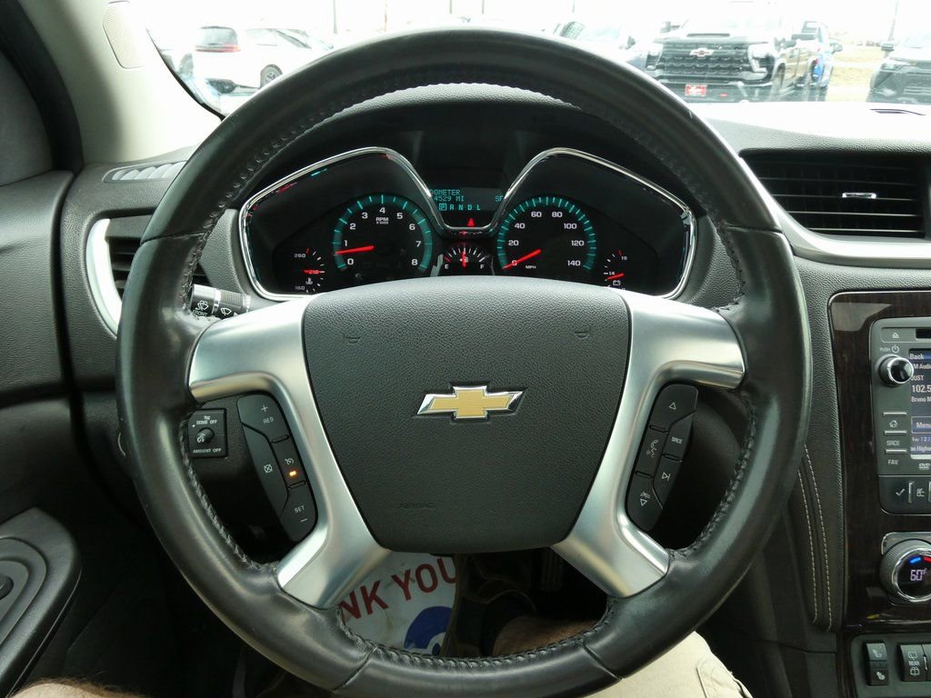 Used 2017 Chevrolet Traverse LT w/ Traveler's Package image 35