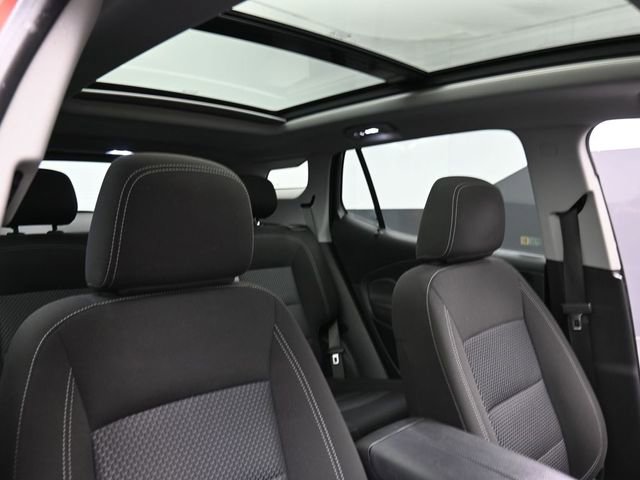 Used 2023 GMC Terrain SLE w/ Driver Convenience Package image 29