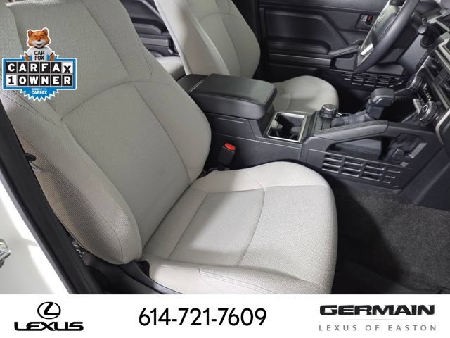 Used 2025 Toyota 4Runner SR5 AWD/4WD image 30