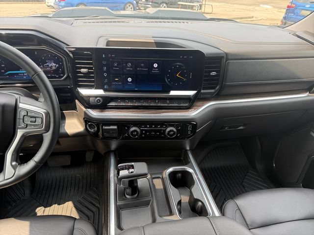 Used 2024 GMC Sierra 1500 AT4 w/ Technology Package AWD/4WD image 21