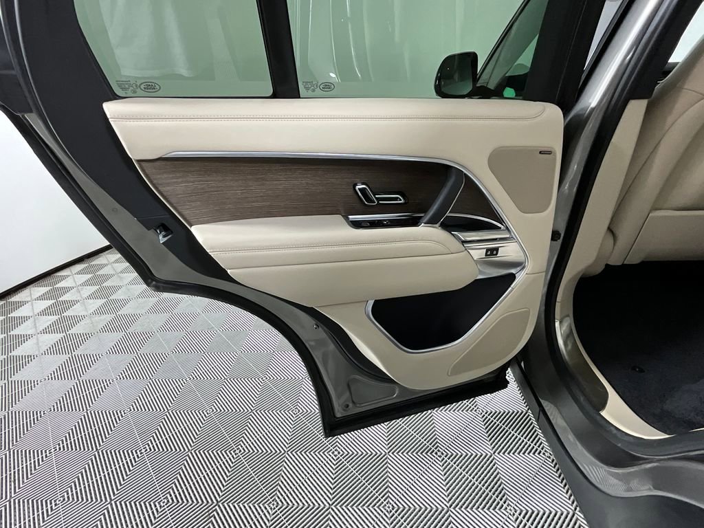 Used 2023 Land Rover Range Rover SE AWD/4WD image 26