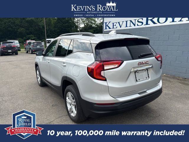 Used 2022 GMC Terrain SLE w/ Driver Convenience Package AWD/4WD image 6