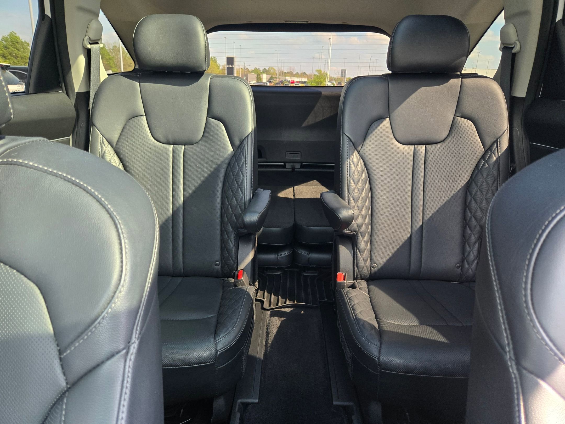 Used 2023 Kia Sorento SX image 13