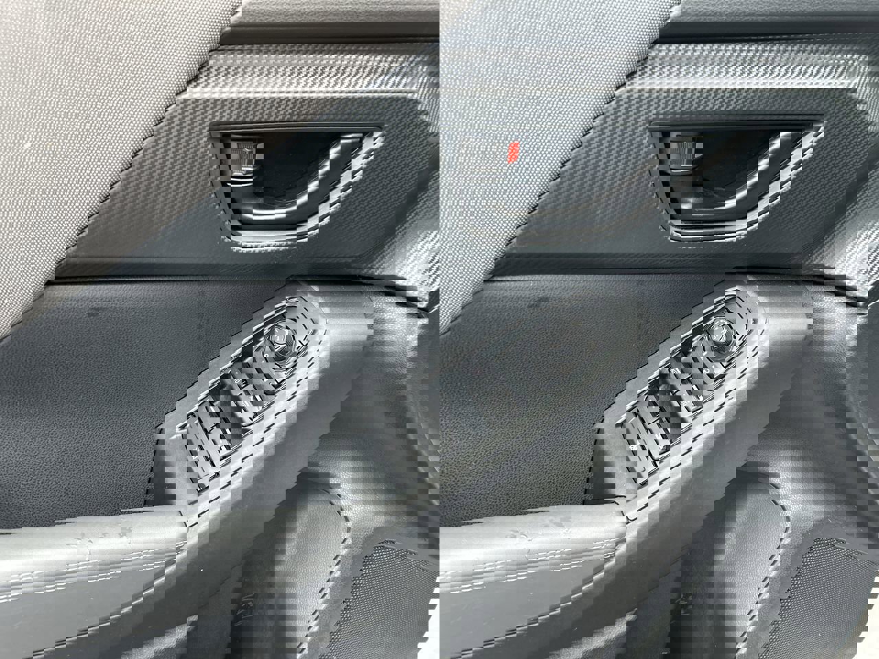 Used 2024 Subaru Crosstrek 2.0i Premium image 20