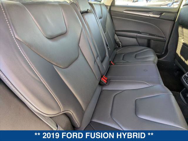 Used 2019 Ford Fusion Titanium image 22