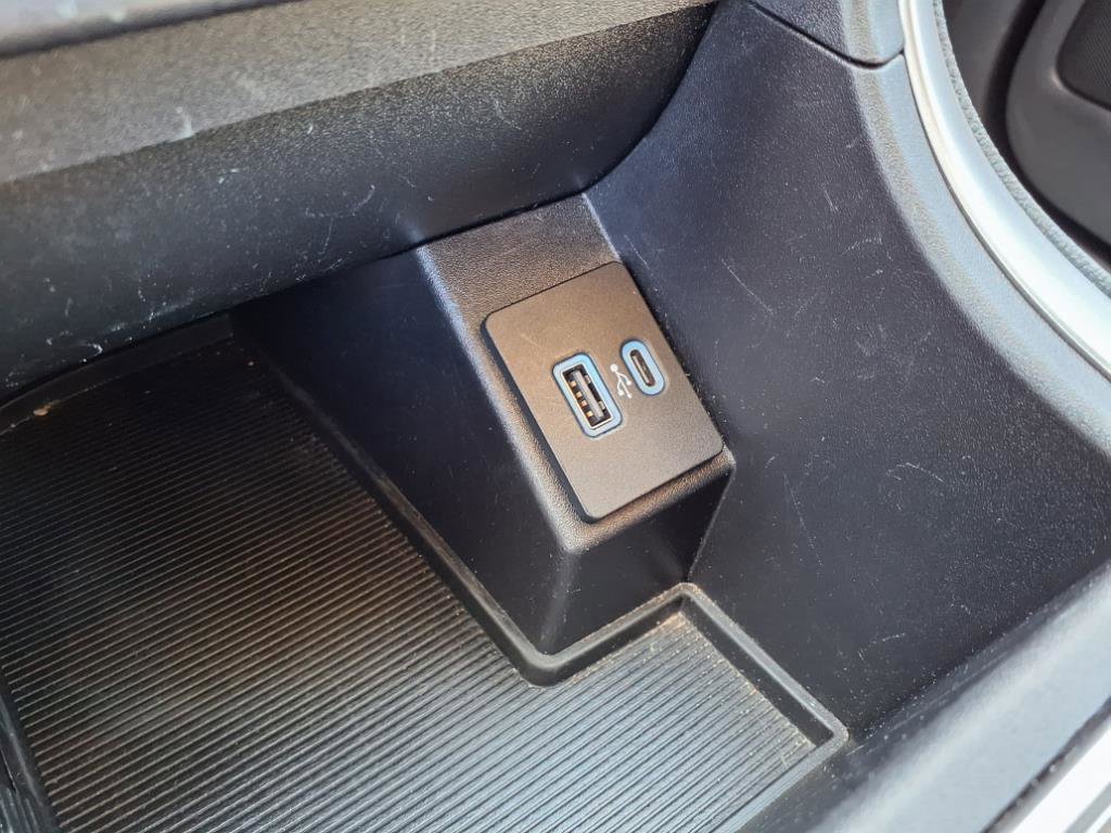 Certified 2023 Ford Edge SEL image 16