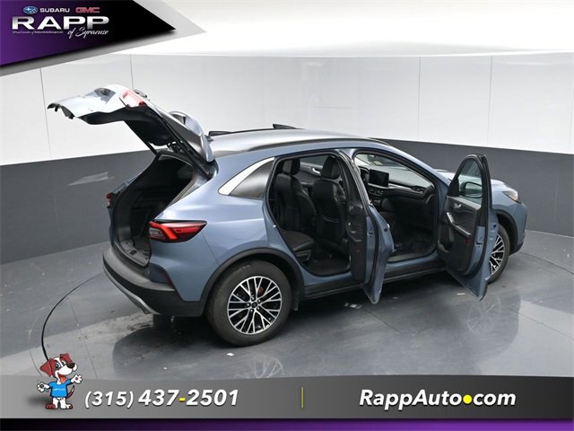 Used 2023 Ford Escape SE image 30