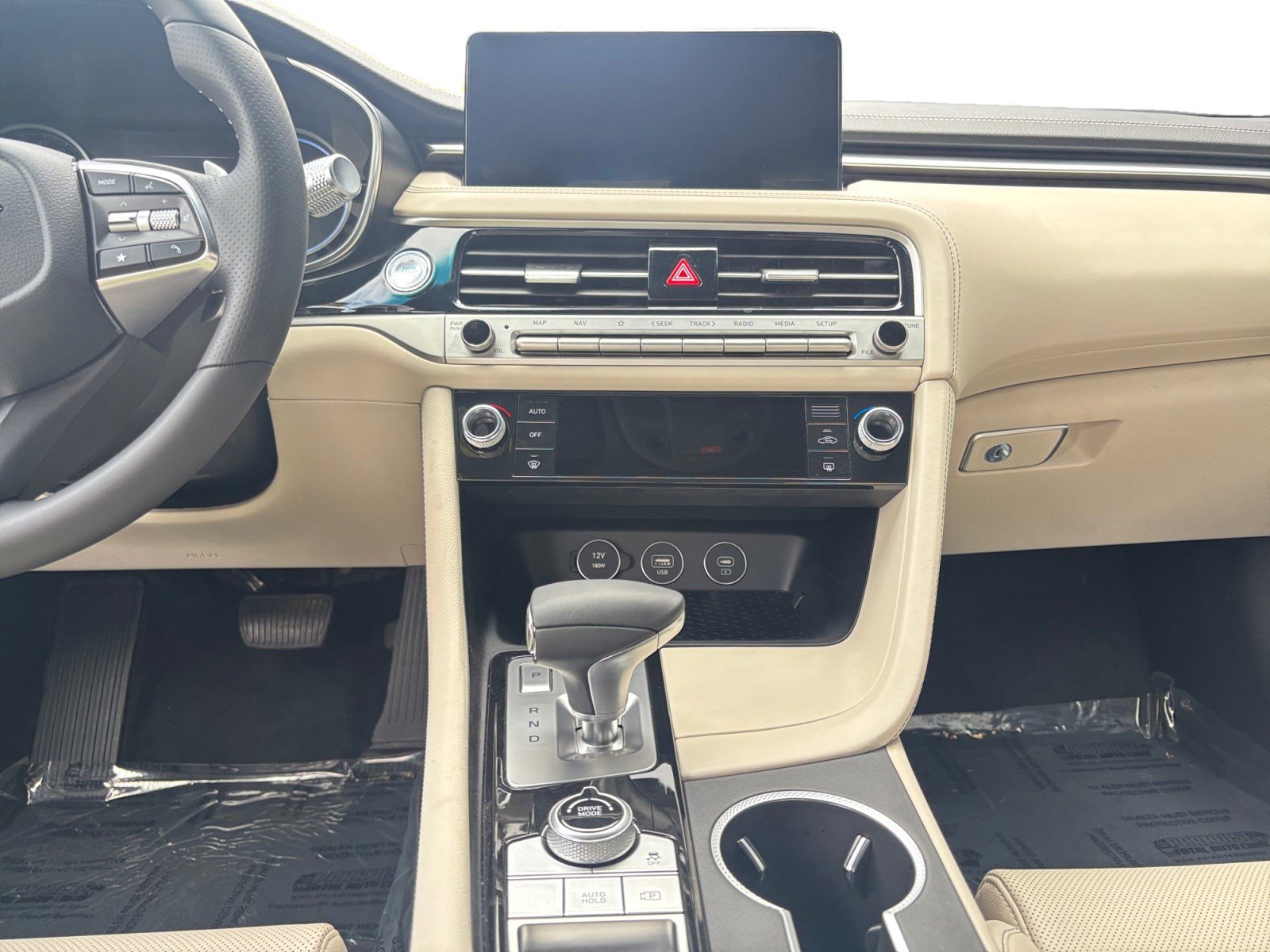 Used 2026 Genesis G70 2.5T image 11