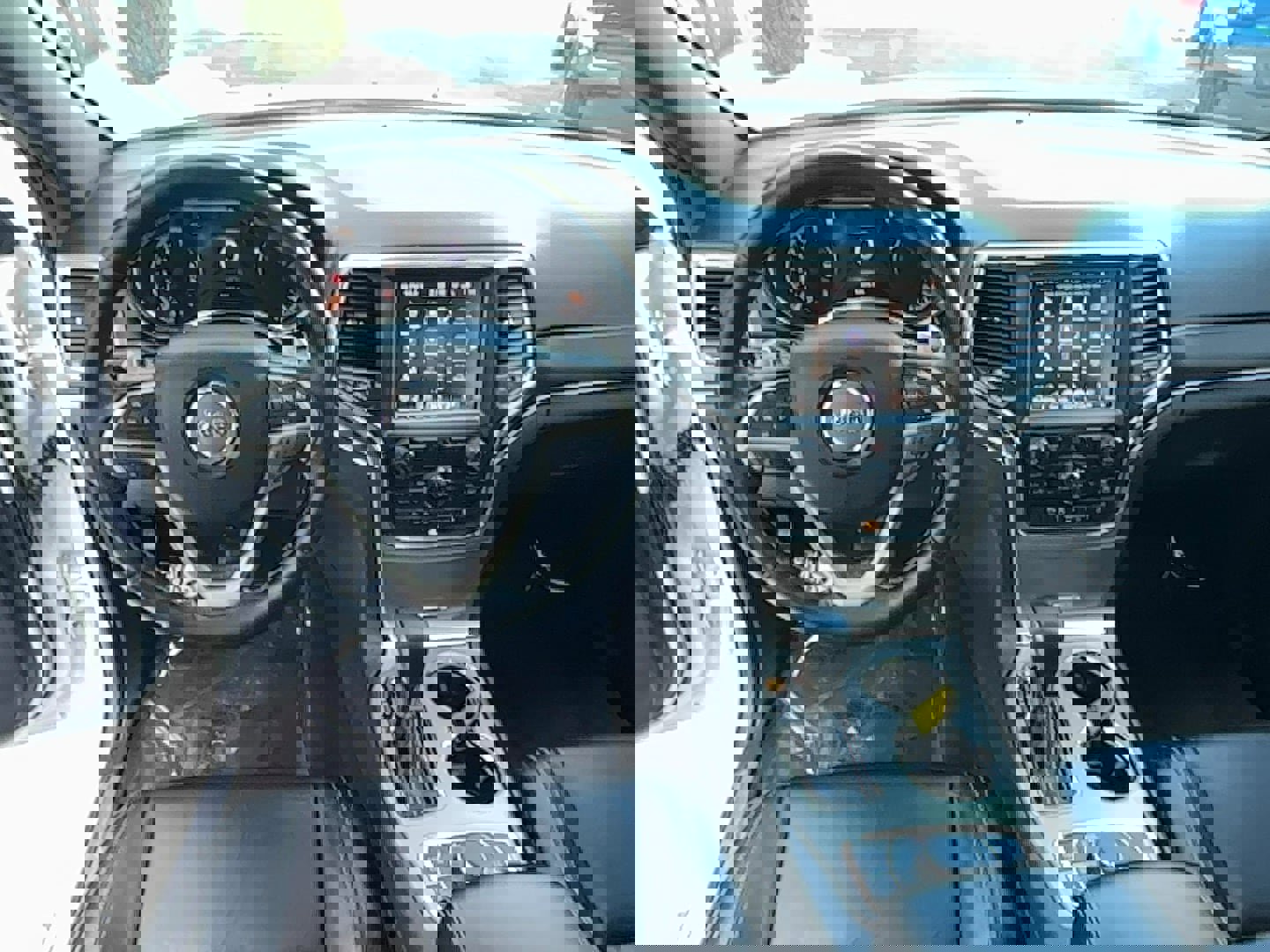 Used 2016 Jeep Grand Cherokee Limited image 7