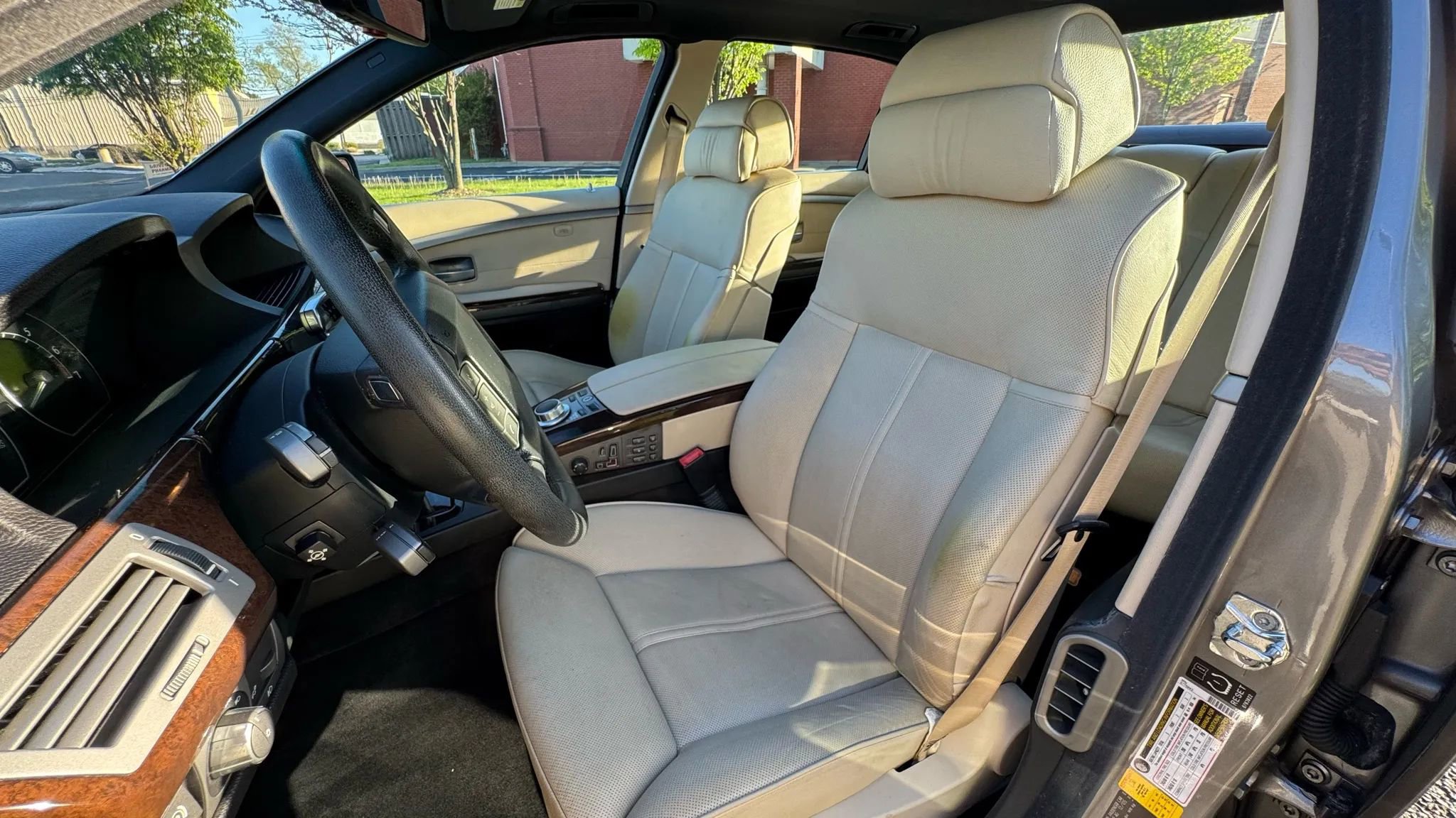 Used 2006 BMW 750Li image 12