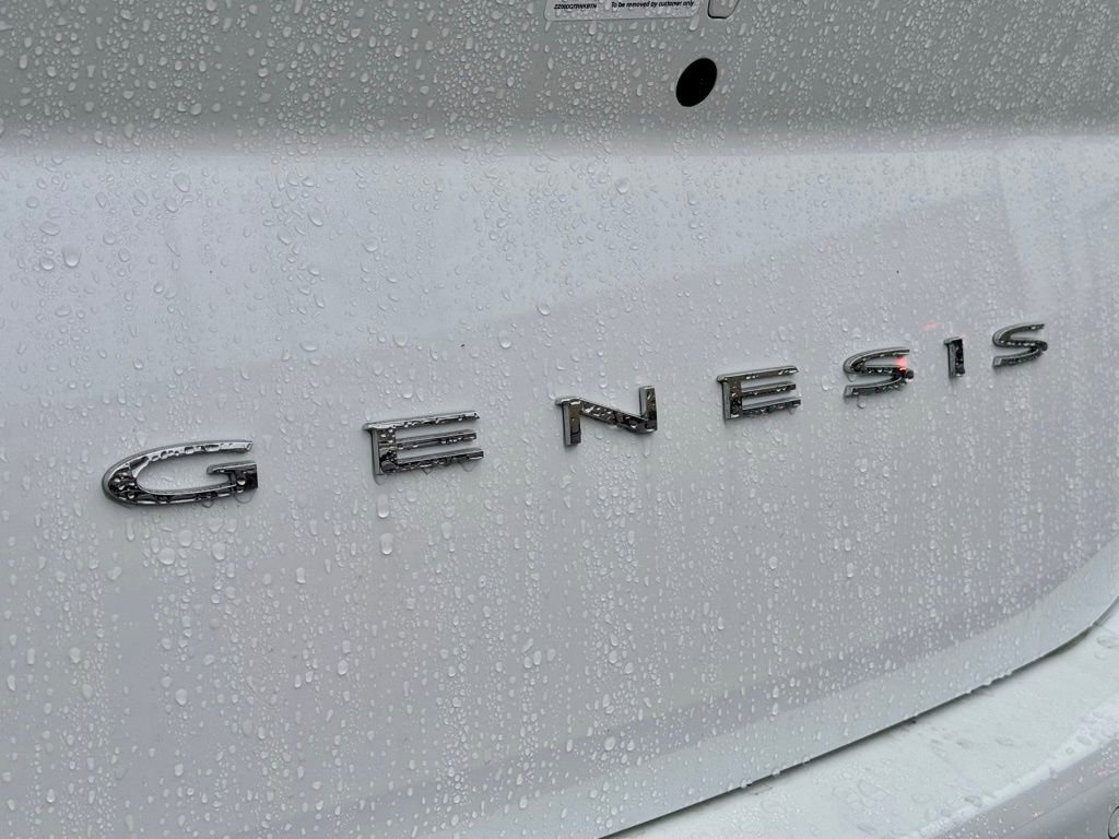 Used 2025 Genesis G70 2.5T w/ Sport Prestige Package image 14