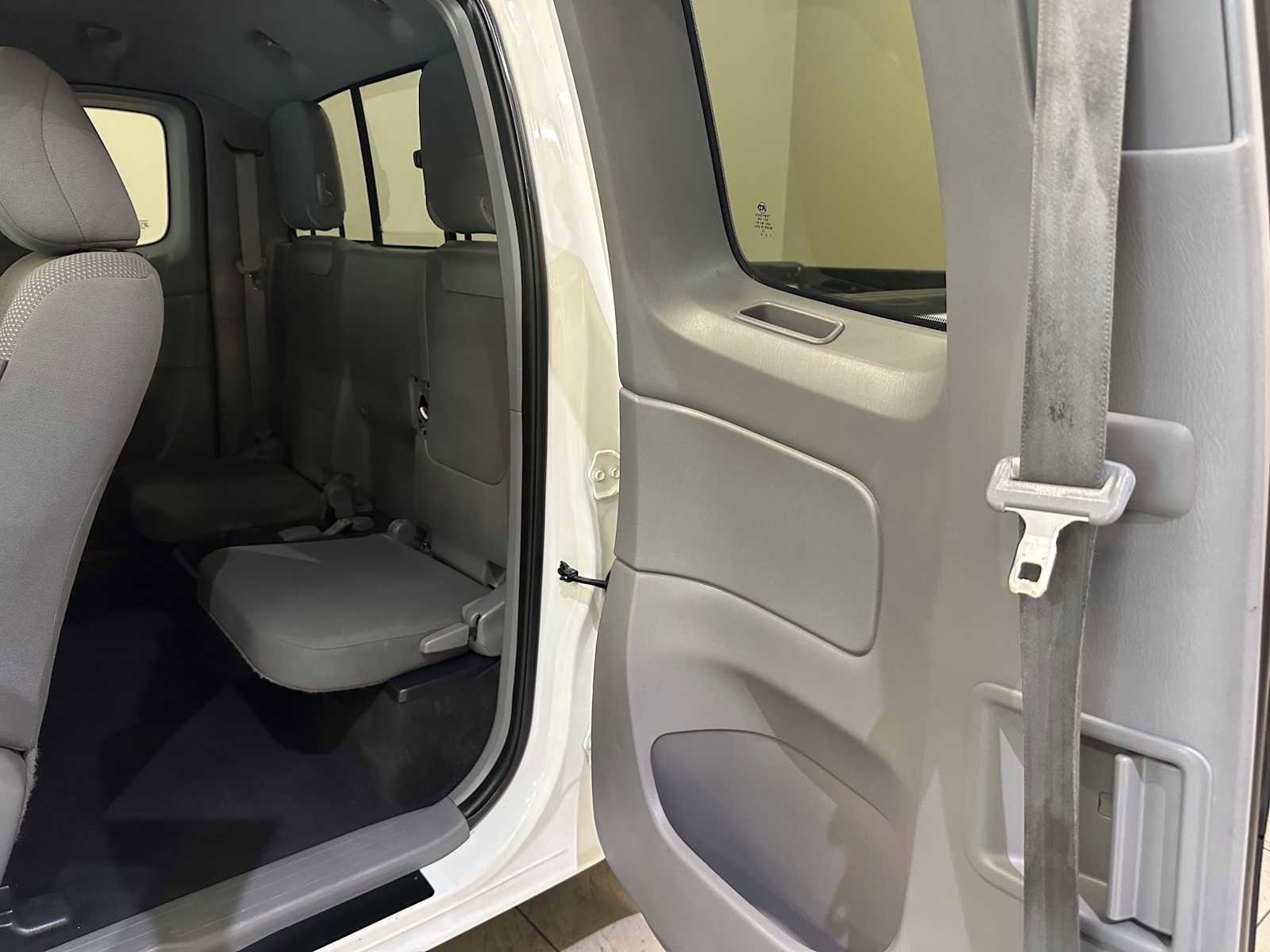 Used 2012 Toyota Tacoma 2WD Access Cab w/ Convenience Pkg image 21