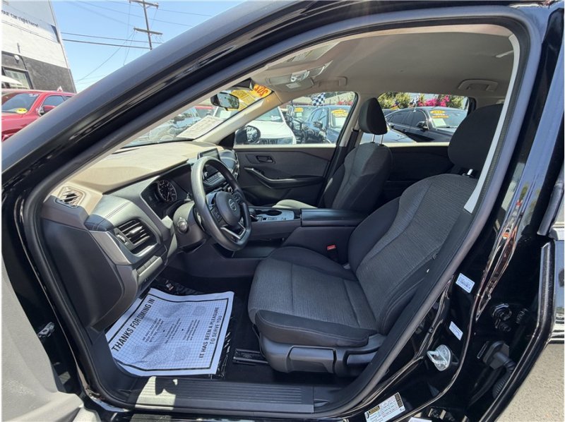 Used 2021 Nissan Rogue S FWD image 15