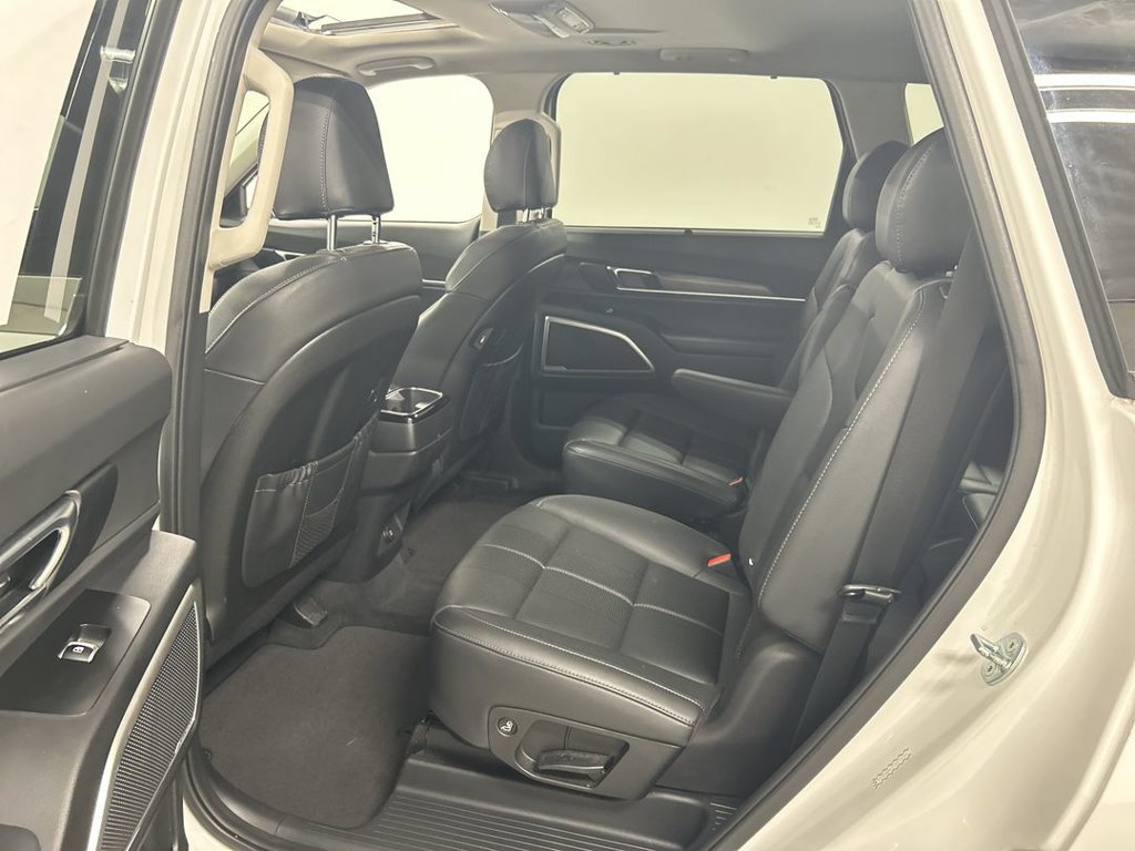 Used 2020 Kia Telluride EX w/ EX Premium Package AWD/4WD image 21