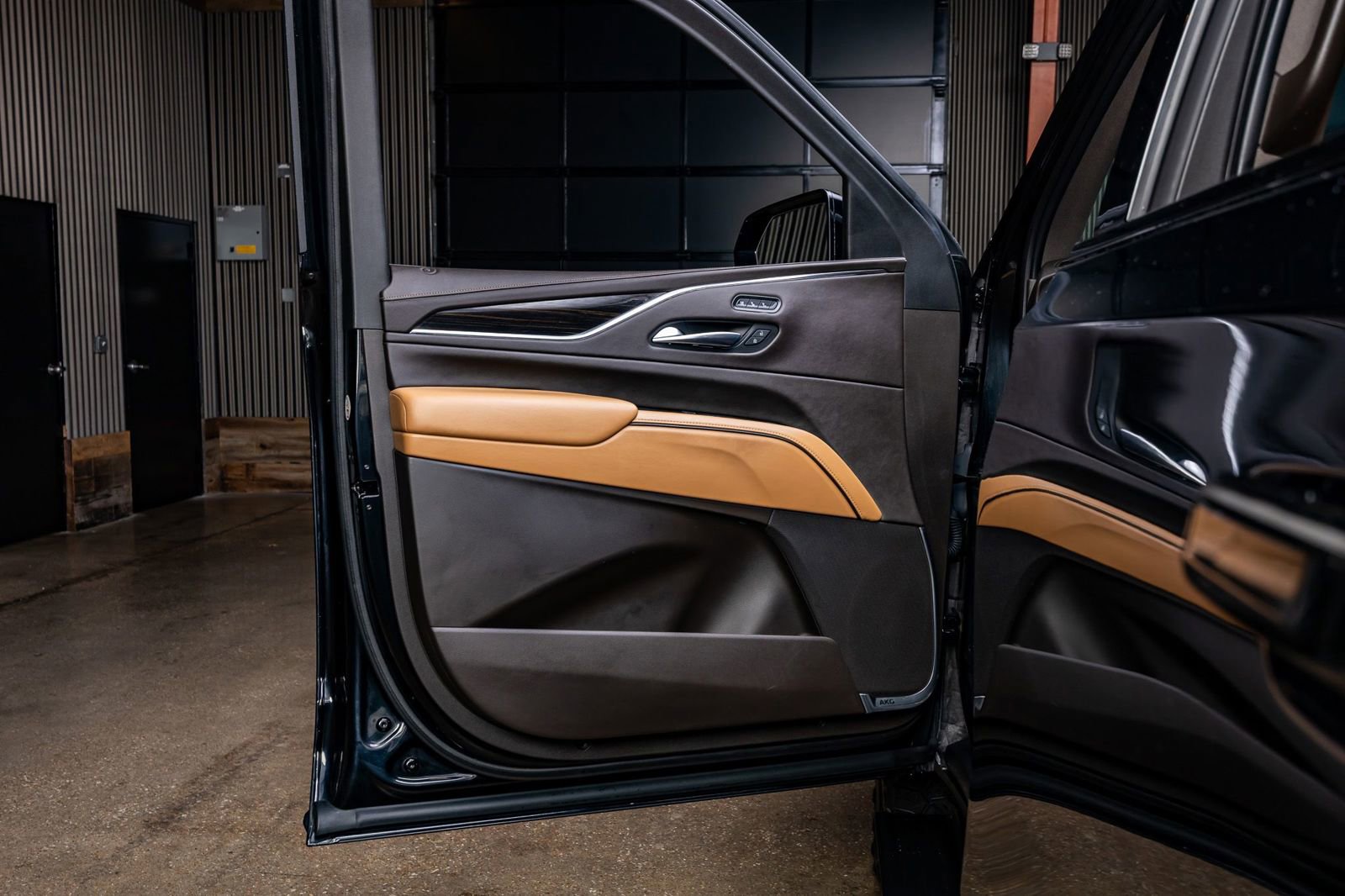 Used 2021 Cadillac Escalade ESV Sport w/ Driver Assist Tech Package image 37