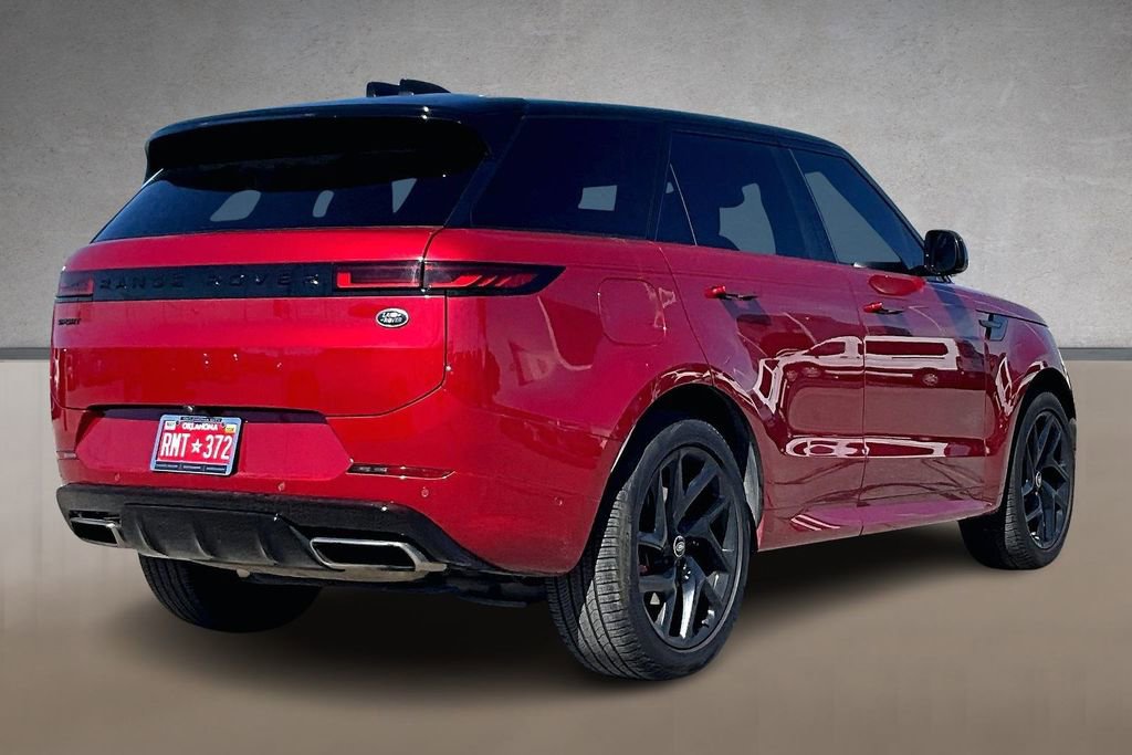 Used 2023 Land Rover Range Rover Sport SE Dynamic image 2