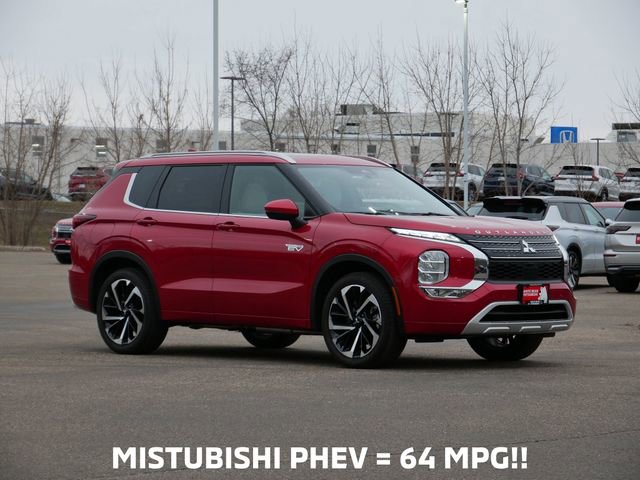 Used 2025 Mitsubishi Outlander SEL